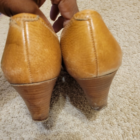 Tory Burch Leather Wedge Heels (FAIR CONDITION!) - Picture 4 of 12